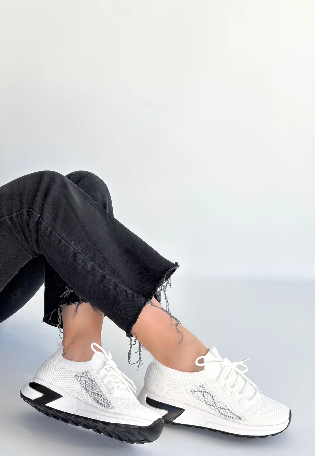 Erbilden Belan Beyaz Triko Bağcıklı Kadın Spor Ayakkabı (3 CM Topuk)