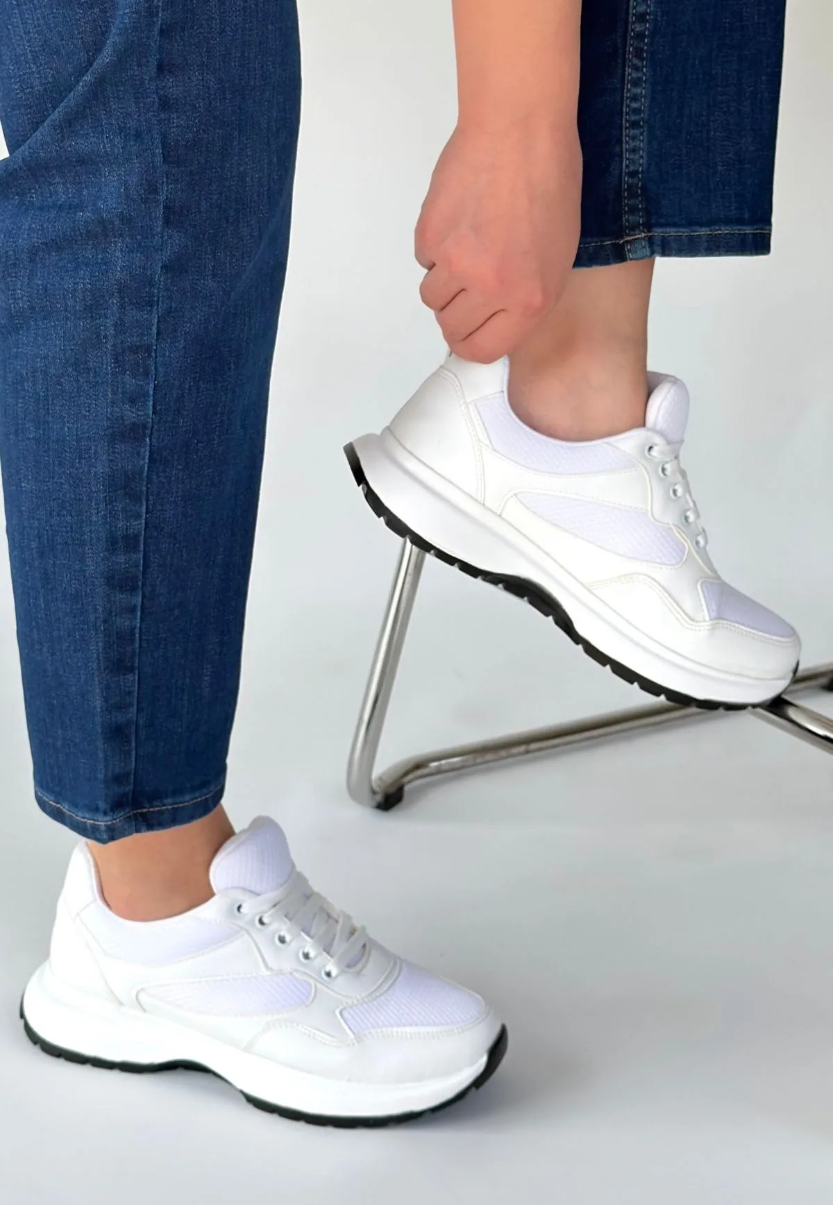 Erbilden Slar Beyaz Bağcıklı Padli İç Taban Kadın Spor Ayakkabı