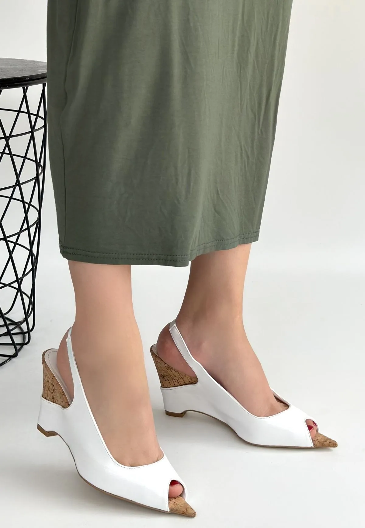 Nemba Beyaz Rugan Dolgu Topuklu Ayakkabı, Peep Toe Slingback