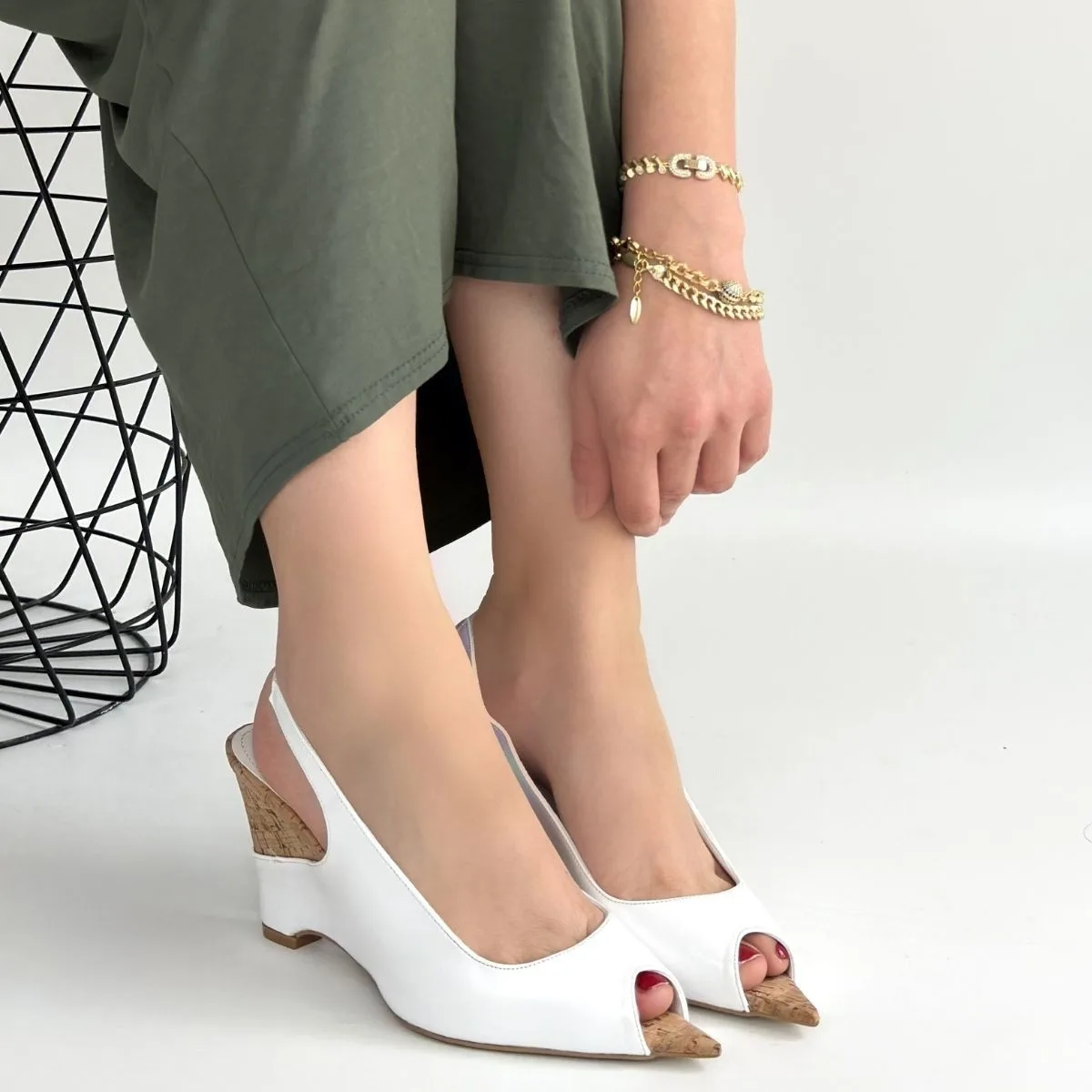 Nemba Beyaz Rugan Dolgu Topuklu Ayakkabı, Peep Toe Slingback