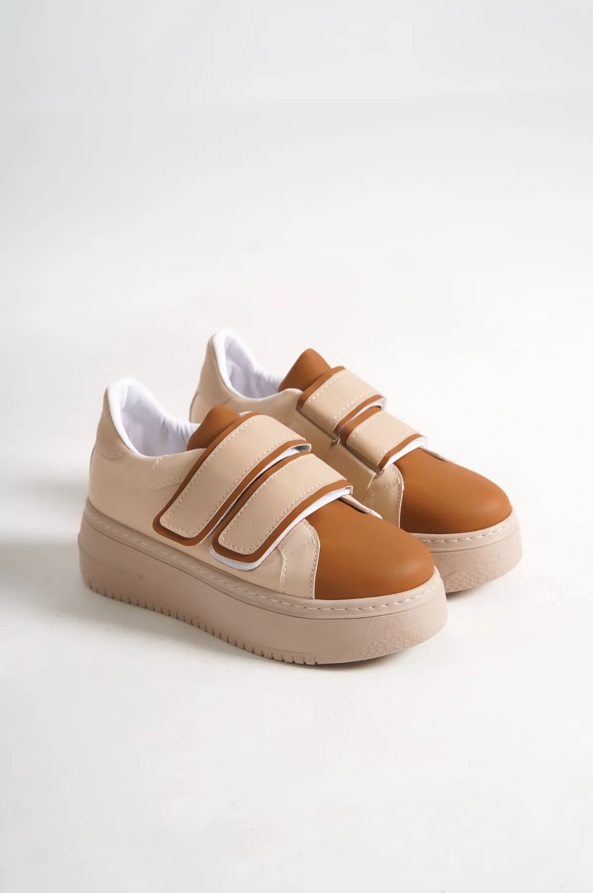 VALENCIA Bağcıksız Cırt Cırtlı Ortopedik Kadın Sneaker - Ten/Kahve