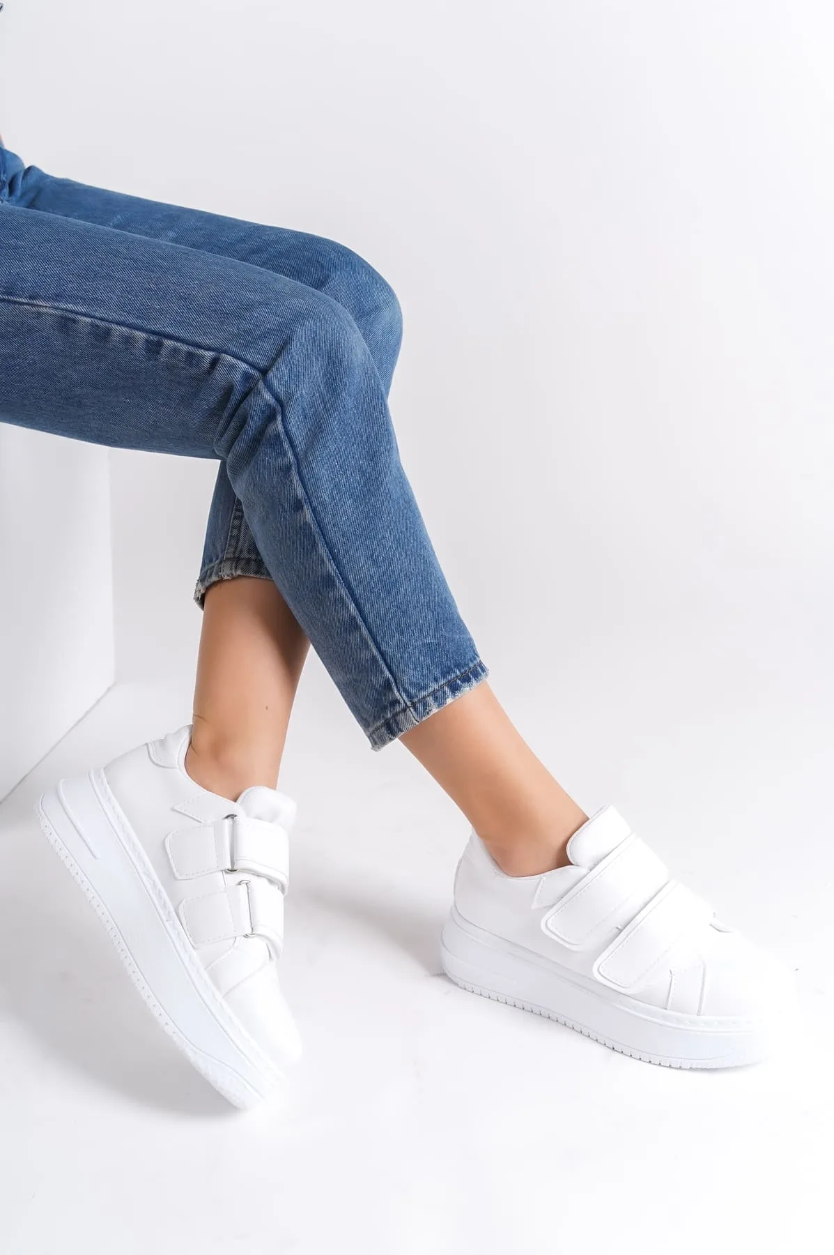 VALENCIA Bağcıksız Ortopedik Beyaz Kadın Sneaker Ayakkabı