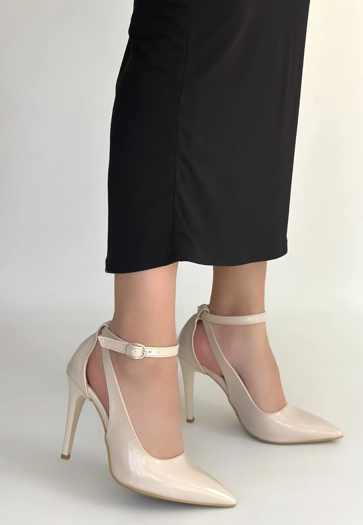 Wenni Erbilden Bej Rugan Stiletto Topuklu Ayakkabı 9 CM